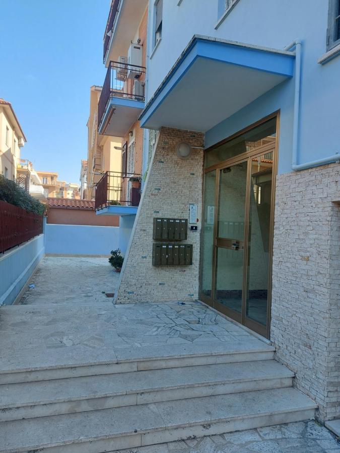 T&M Διαμέρισμα Ladispoli Εξωτερικό φωτογραφία